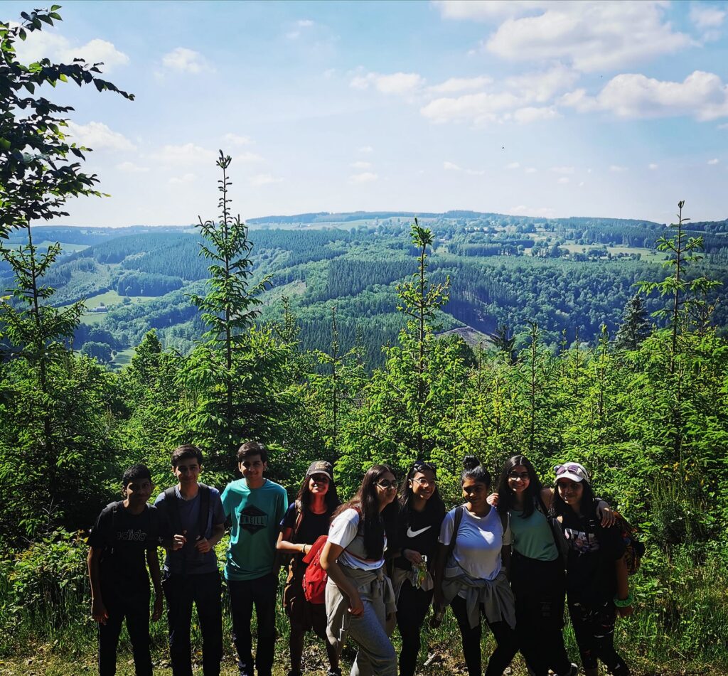 Of Hikes, Kayaks and That One Evening of Ultimate Uno